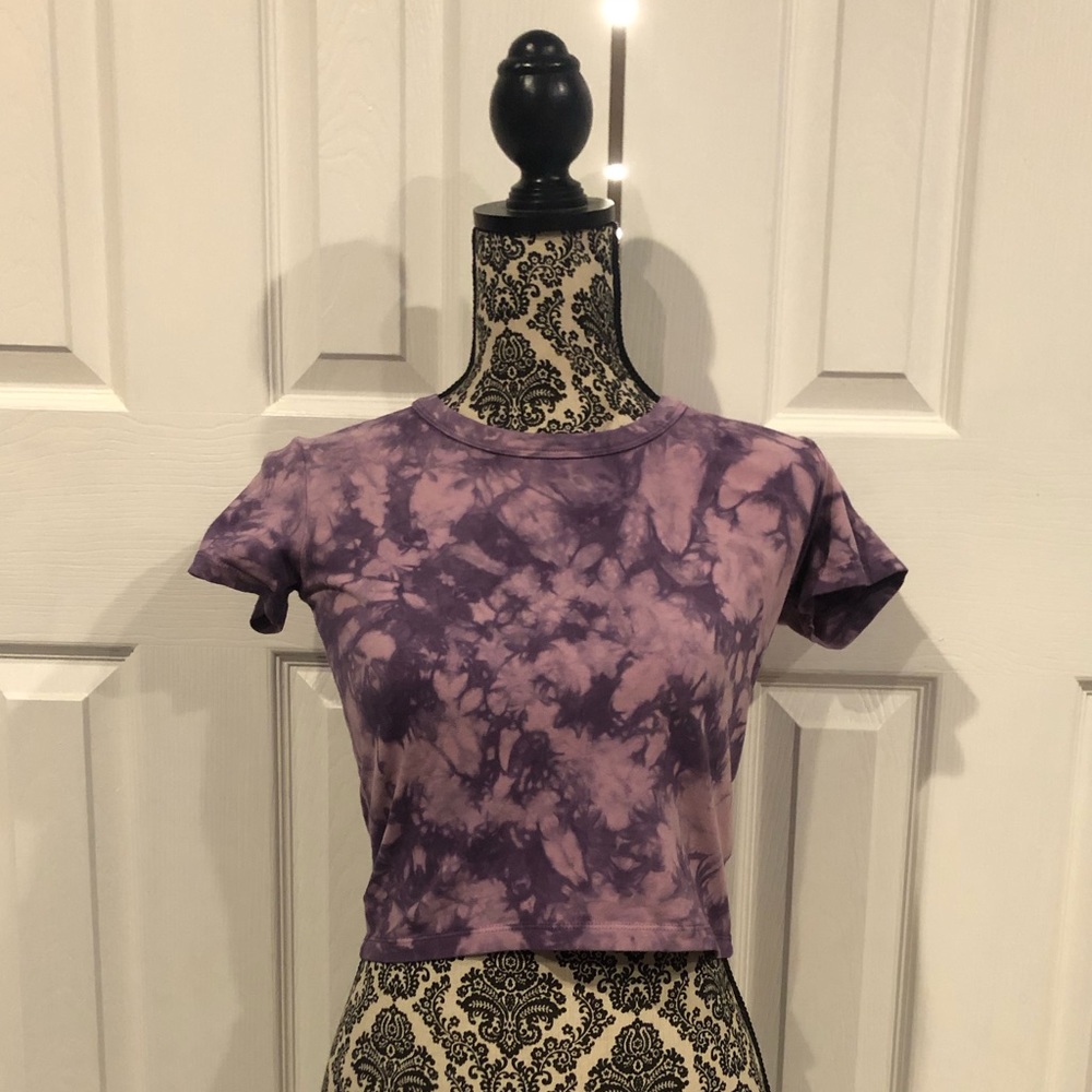 Zumiez top